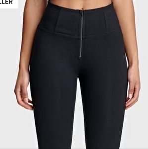 Freddy Jeans WR.UP High Waisted 7/8 length pants, Size Medium/6